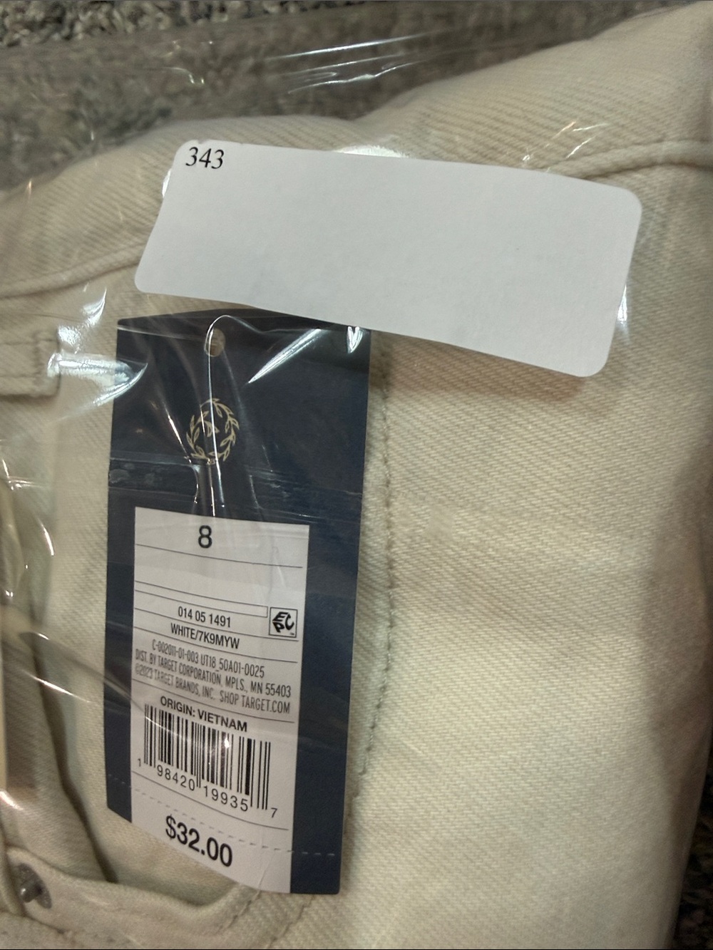 Universal Thread - Cropped Vintage Wide-Leg Jeans in Light Cream - Picture 9 of 9